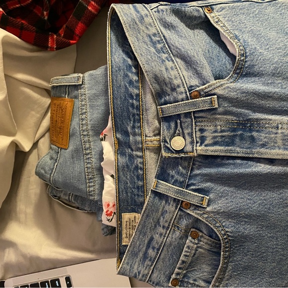 Levi’s Classic 501 Jeans - Picture 4 of 7